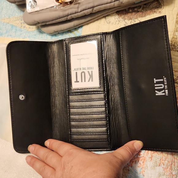 Wallet - Picture 2 of 3